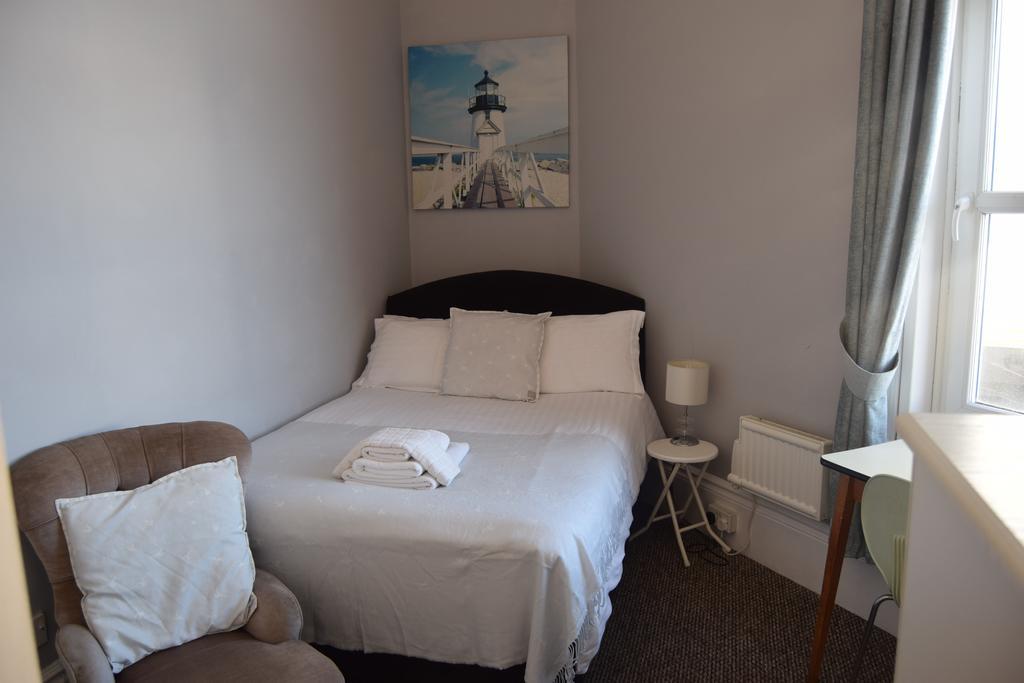The Blenheim Bed and Breakfast Dawlish Exteriör bild
