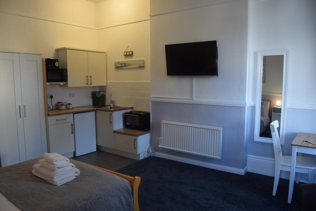 The Blenheim Bed and Breakfast Dawlish Exteriör bild