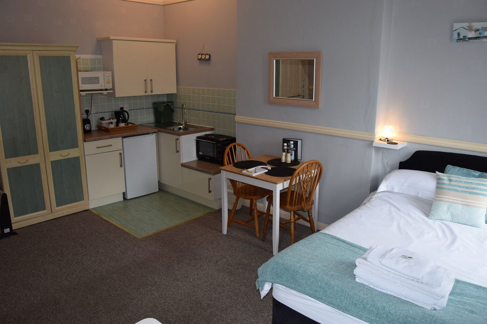 The Blenheim Bed and Breakfast Dawlish Exteriör bild
